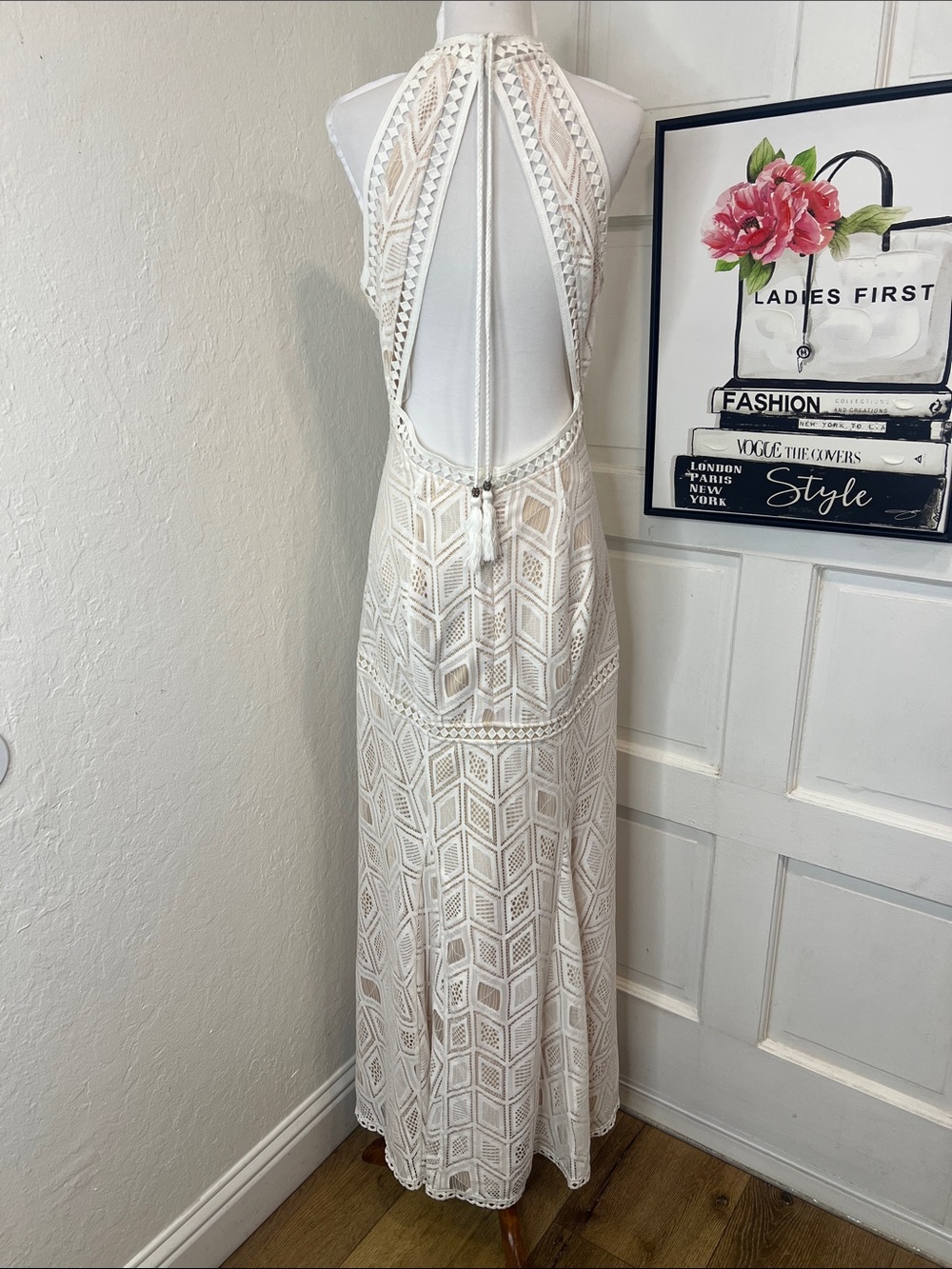 NWT Guess Sunset Geo Lace Maxi Size 8 - Picture 6 of 10